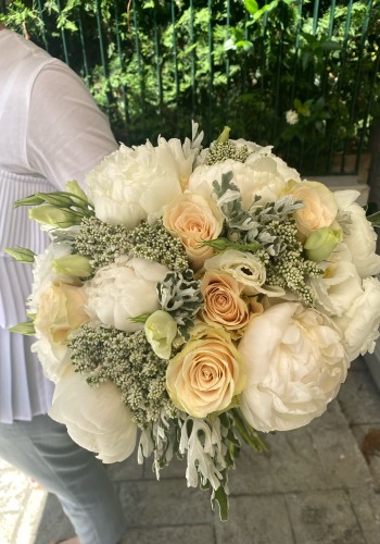 Beyaz Şakayık Gül Gelin Buketi Ve Damat Çiçeği