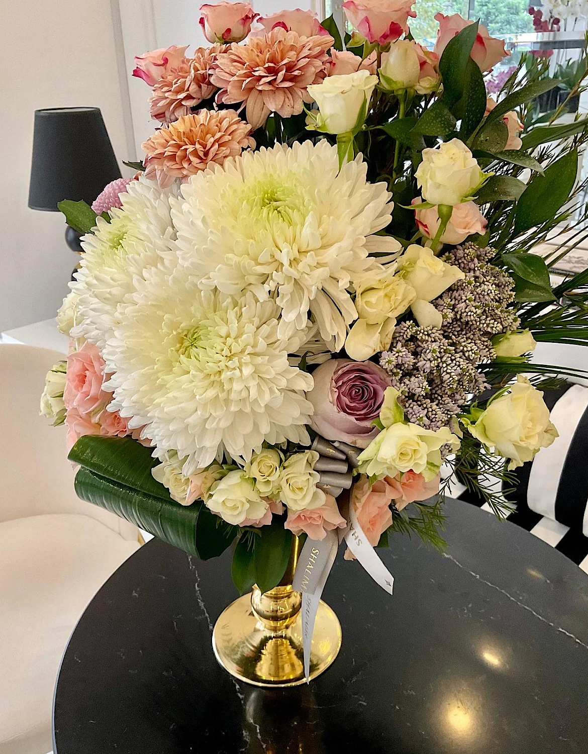 Alice - Somon Beyaz Gül Anastasia Aranjmanı