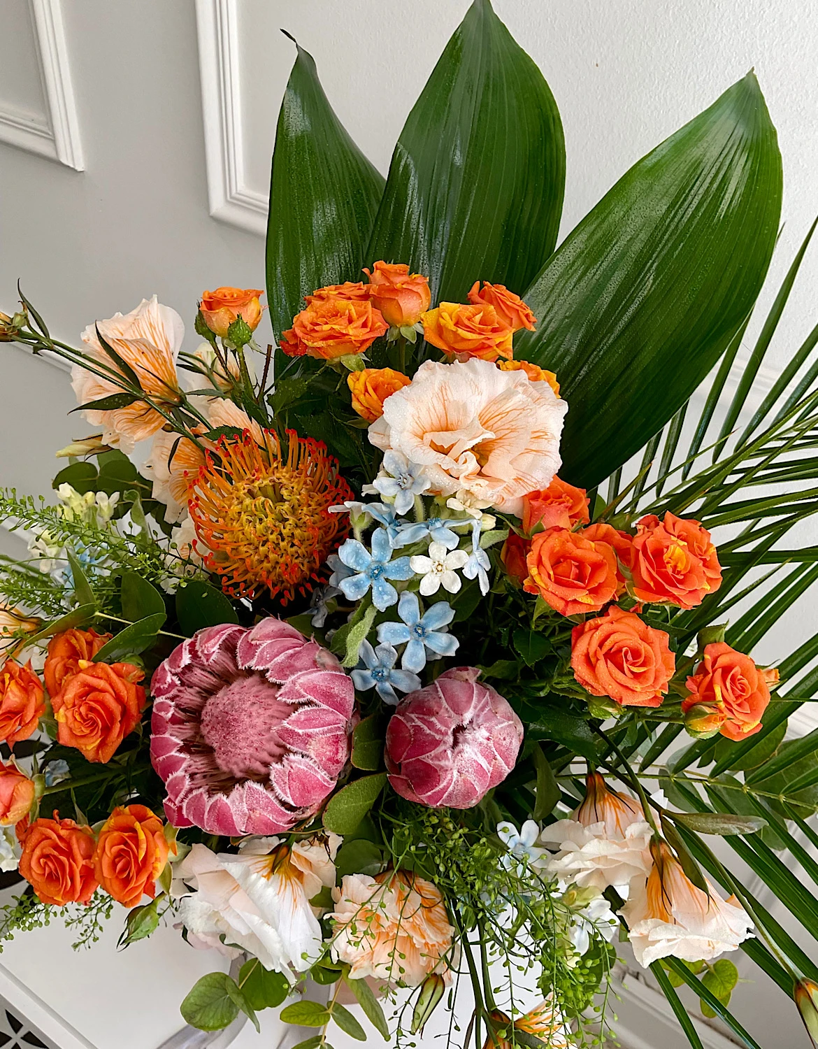 Bakır Cam Vazoda Turuncu Somon Sonbahar Aranjman