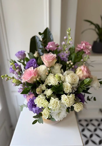 Vazoda Pembe Mor Violet Gold Aranjman